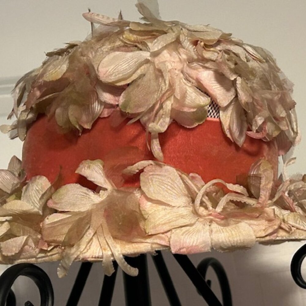 Vintage 50s or 60s Petal Hat